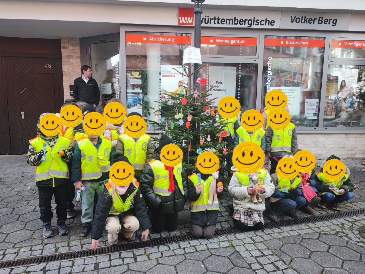 Hier sind die Gewinner unserer Weihnachtsbaum-Schmück-Aktion 2025!